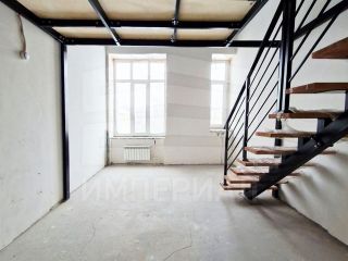 Продаю студию установлены натяжные потолки с коммуникациями фото Люберцы