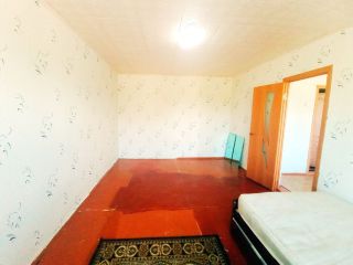 Продается комната необходим косметический ремонт секционной планировки кирпичный фото 3 Каменск-Уральский