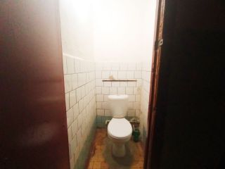 Продается комната необходим косметический ремонт секционной планировки кирпичный фото 7 Каменск-Уральский
