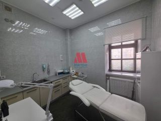 Продаю помещение свободного назначения есть электричество отдельный вход фото Ярославль