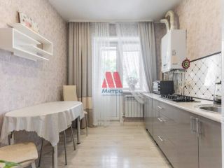 Продам двухкомнатную квартиру пластиковые окна кирпичный фото 2 Ярославль