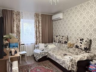 Продается 2 комнатная квартира установлены пластиковые окна установлены натяжные потолки фото Волгоград