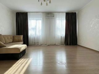 Продается 2 комн. квартира с индивидуальным отоплением евроремонт с мебелью отличное место фото 2 Армавир